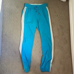 Lululemon track pant size 6